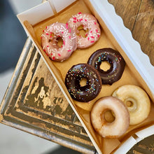 Load image into Gallery viewer, Glazed Donuts